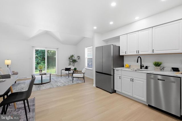 106 6TH AVE, Wilmington, DE 19805