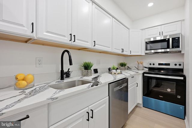 106 6TH AVE, Wilmington, DE 19805
