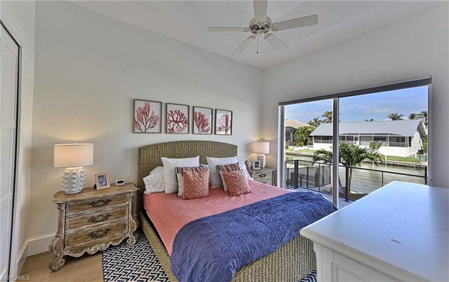 271 Bayview AVE, Naples, FL 34108