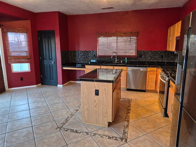 11008 Milky Way Street NW, Albuquerque, NM 87114