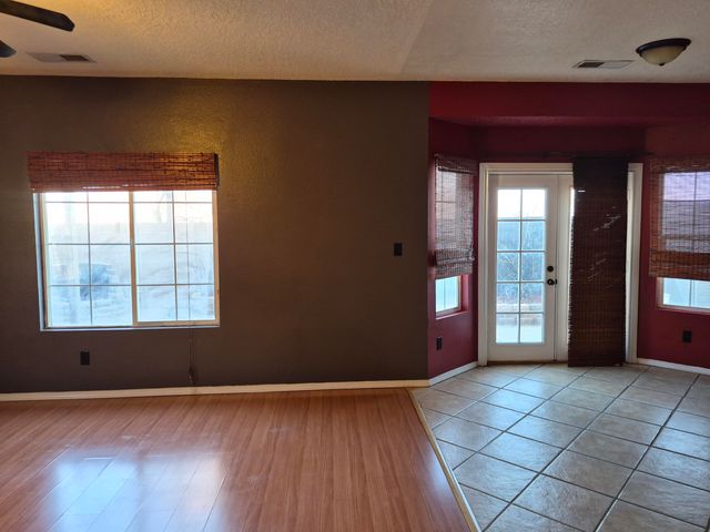 11008 Milky Way Street NW, Albuquerque, NM 87114