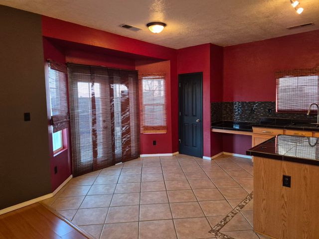 11008 Milky Way Street NW, Albuquerque, NM 87114