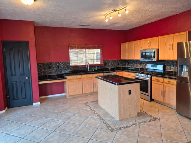 11008 Milky Way Street NW, Albuquerque, NM 87114