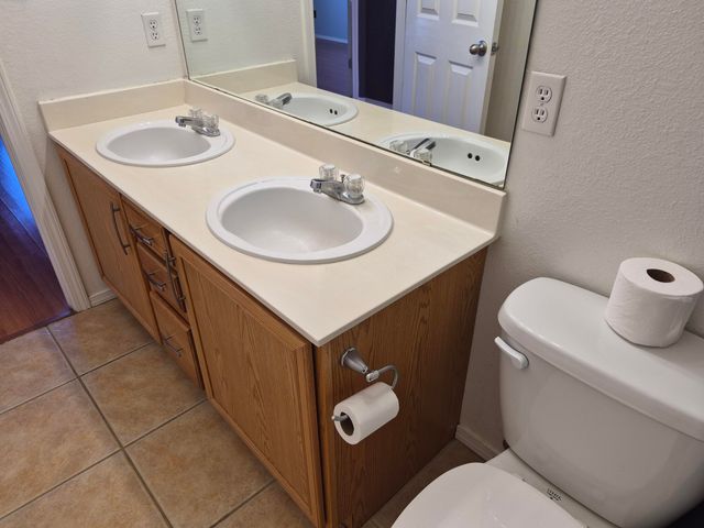 11008 Milky Way Street NW, Albuquerque, NM 87114