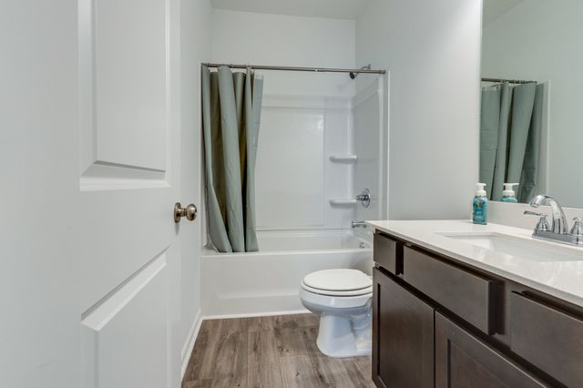 515 Morgan Meadows Way, Columbia, TN 38401