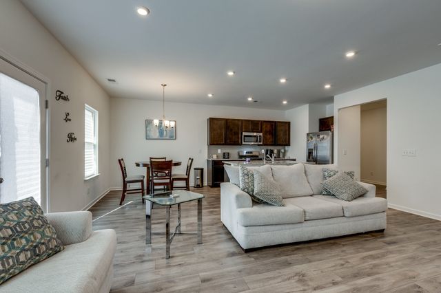 515 Morgan Meadows Way, Columbia, TN 38401