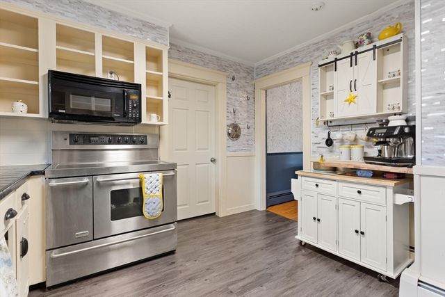 164 Leominster Rd, Lunenburg, MA 01462