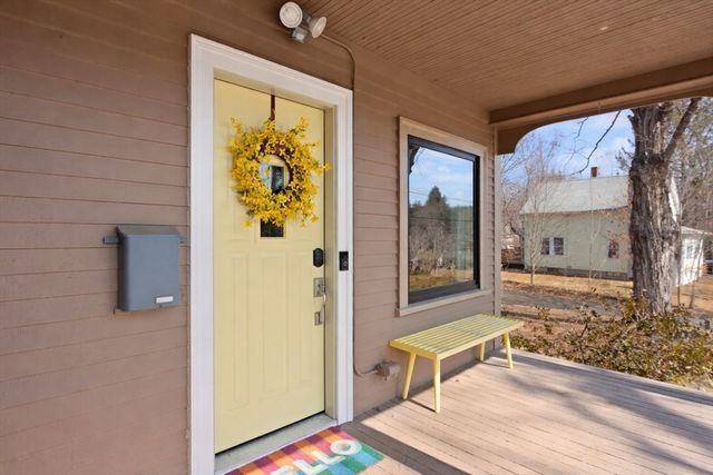 164 Leominster Rd, Lunenburg, MA 01462