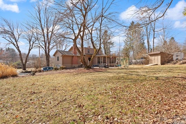 164 Leominster Rd, Lunenburg, MA 01462