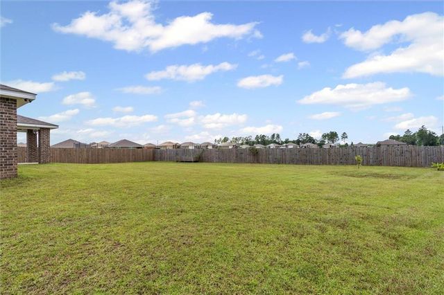 2599 Cedarwood Street, Semmes, AL 36575