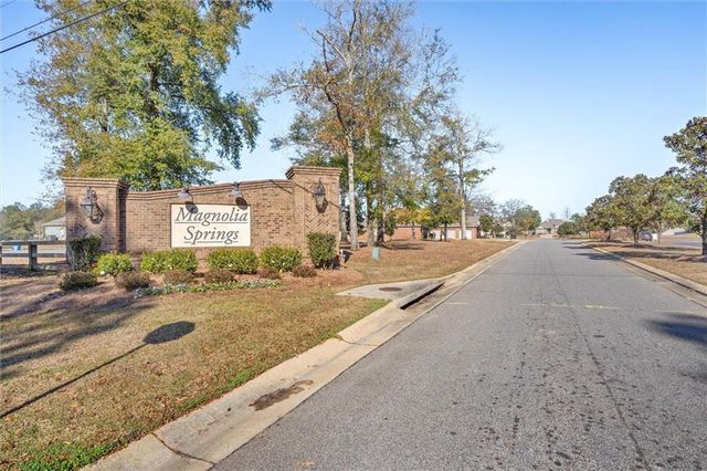 2599 Cedarwood Street, Semmes, AL 36575