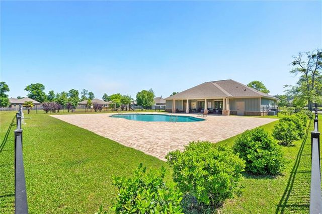 2599 Cedarwood Street, Semmes, AL 36575