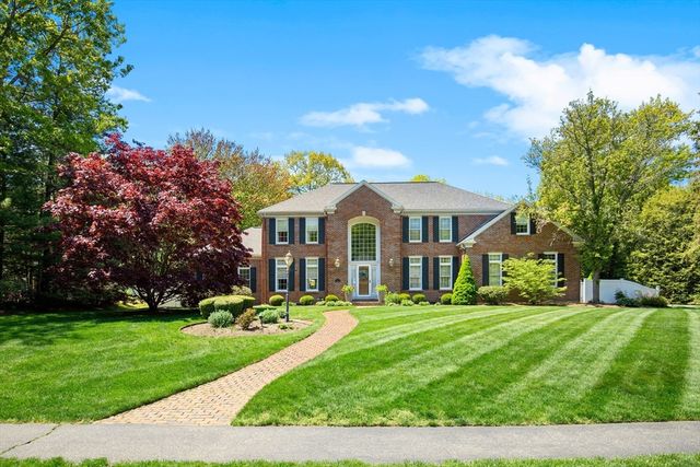 3 Stafford Rd, Lynnfield, MA 01940