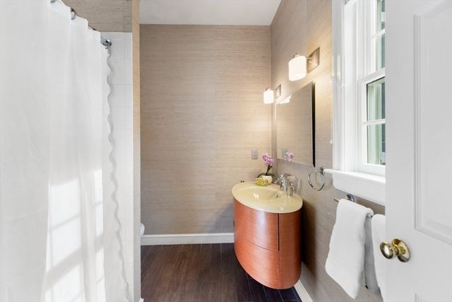3 Stafford Rd, Lynnfield, MA 01940