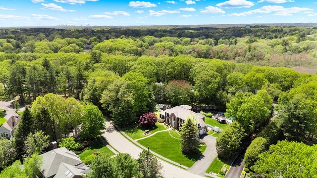 3 Stafford Rd, Lynnfield, MA 01940