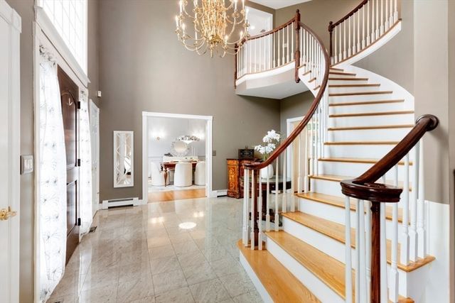3 Stafford Rd, Lynnfield, MA 01940