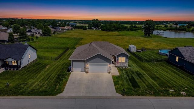 76 Casper Street, Garden City, MO 64747