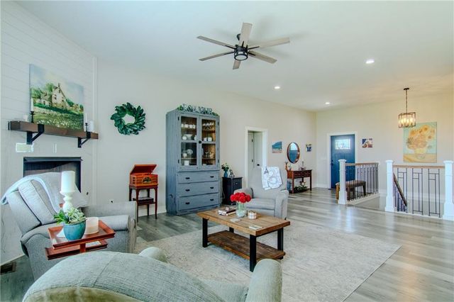 76 Casper Street, Garden City, MO 64747