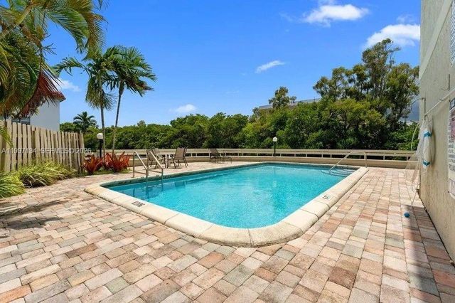 1400 NE 54th St 102, Fort Lauderdale, FL 33334