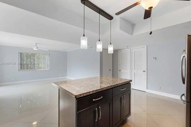 1400 NE 54th St 102, Fort Lauderdale, FL 33334