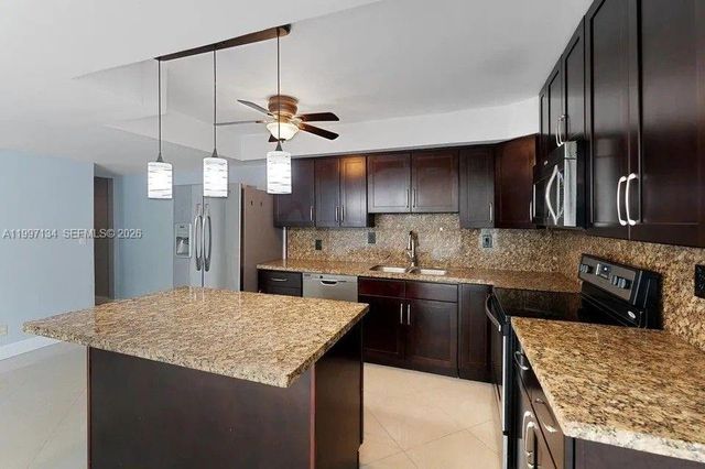 1400 NE 54th St 102, Fort Lauderdale, FL 33334