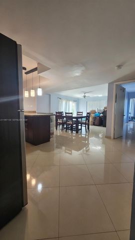 1400 NE 54th St 102, Fort Lauderdale, FL 33334