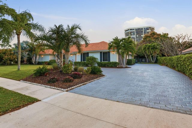 2001 Embassy Drive, West Palm Beach, FL 33401