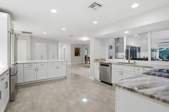 2001 Embassy Drive, West Palm Beach, FL 33401