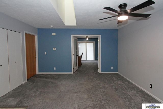 5520 Vavak Place, Lincoln, NE 68516