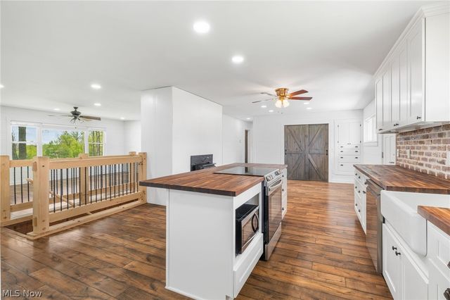 14177 Millersburg Road SW, Navarre, OH 44662
