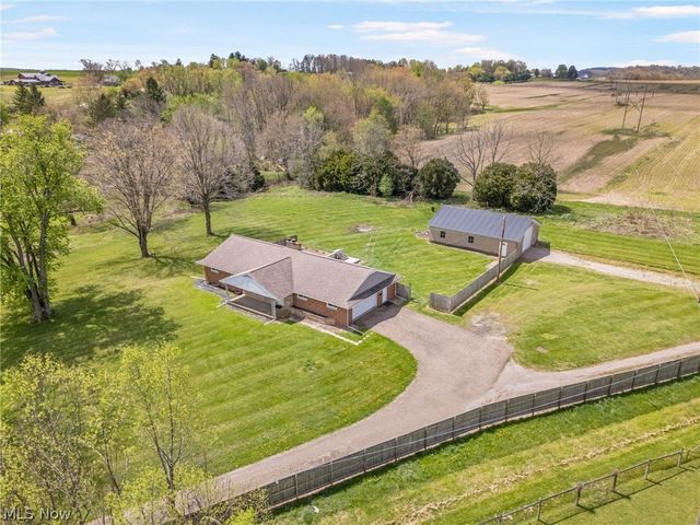 14177 Millersburg Road SW, Navarre, OH 44662