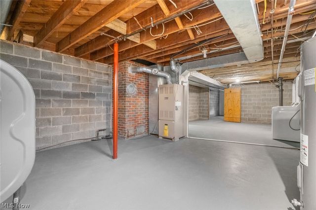 14177 Millersburg Road SW, Navarre, OH 44662