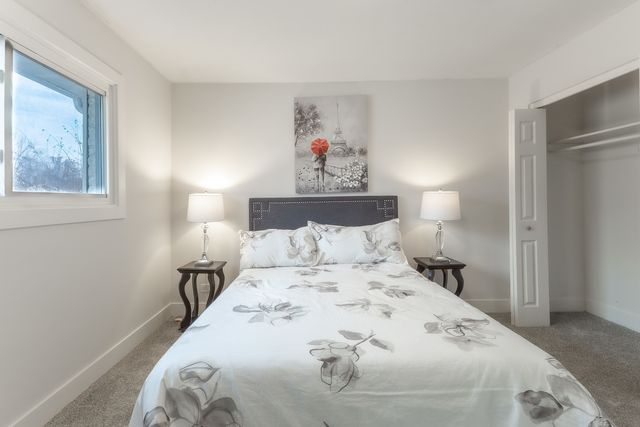 16412 Wood Street, Markham, IL 60428