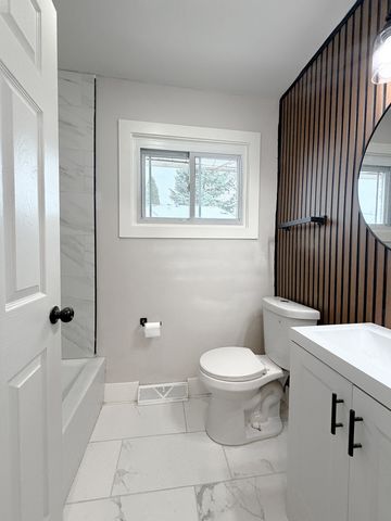 16412 Wood Street, Markham, IL 60428