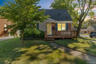 2902 N Connecticut Avenue, Royal Oak, MI 48073
