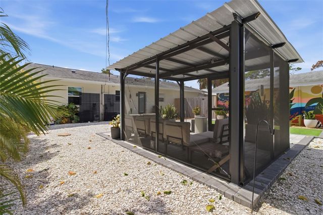 2121 PALM TERRACE, Sarasota, FL 34231