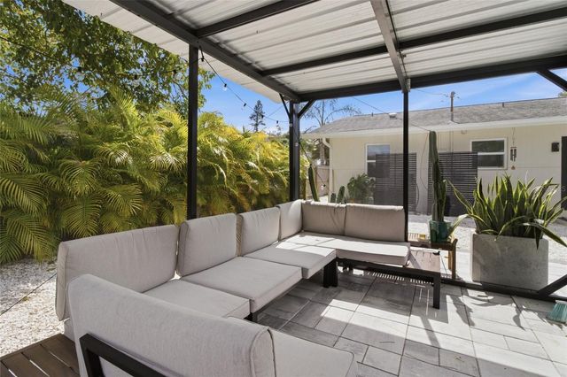 2121 PALM TERRACE, Sarasota, FL 34231