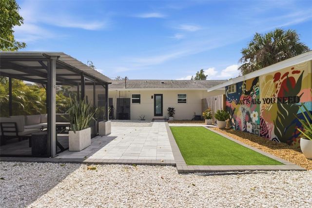 2121 PALM TERRACE, Sarasota, FL 34231