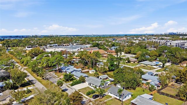 2121 PALM TERRACE, Sarasota, FL 34231
