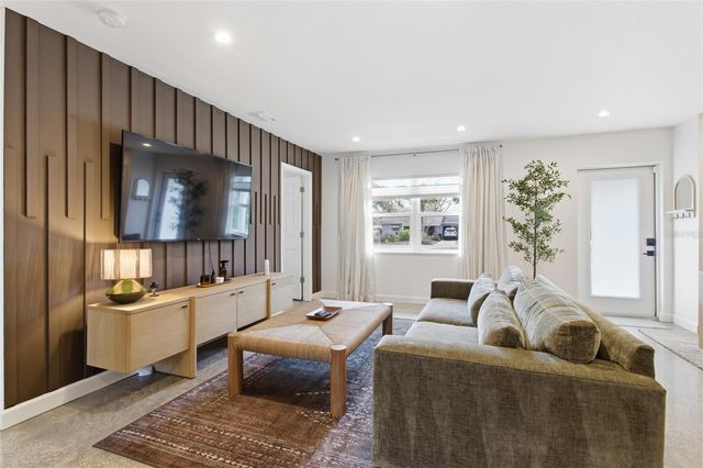 2121 PALM TERRACE, Sarasota, FL 34231