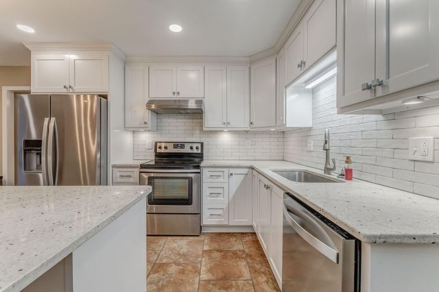 2002 Kingsridge Drive, Dalton, GA 30720