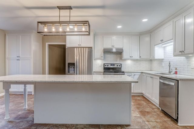 2002 Kingsridge Drive, Dalton, GA 30720