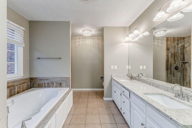 2002 Kingsridge Drive, Dalton, GA 30720