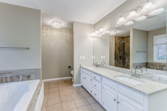 2002 Kingsridge Drive, Dalton, GA 30720