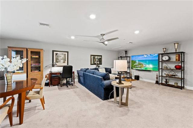 7763 Winding Cypress DR, Naples, FL 34114