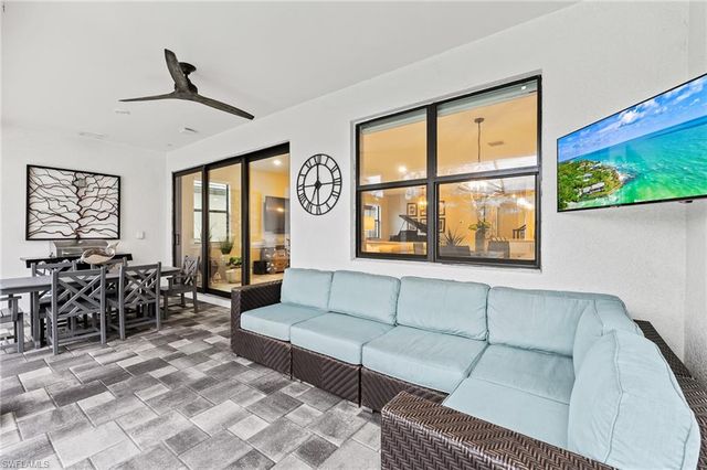 7763 Winding Cypress DR, Naples, FL 34114