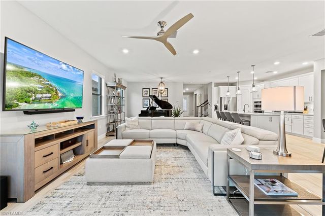 7763 Winding Cypress DR, Naples, FL 34114