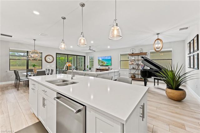 7763 Winding Cypress DR, Naples, FL 34114