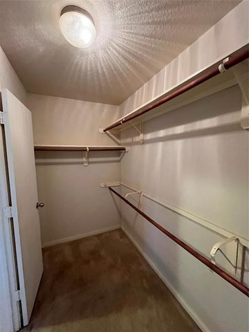 17148 Gleneagle Drive S, Conroe, TX 77385