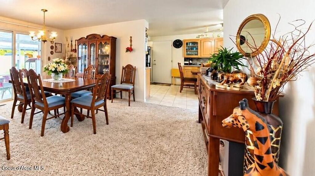 2313 N HONEYSUCKLE DR, Coeur d'Alene, ID 83814 photo 4